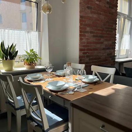 Traugutta 24 Przytulny Z Biurkiem I Sypialnia By Renters * Cracovia