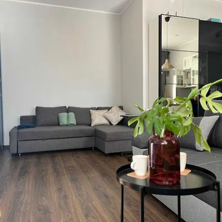 Traugutta 24 Przytulny Z Biurkiem I Sypialnia By Renters Апартаменты Краков