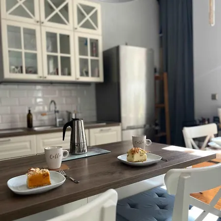 Traugutta 24 Przytulny Z Biurkiem I Sypialnia By Renters Lejlighed *